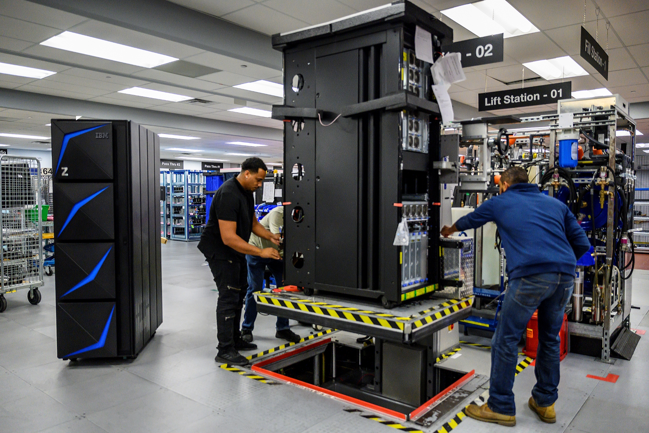 IBM hybrid cloud factory floor