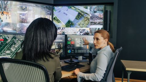 Operators viewing data on multiple screens